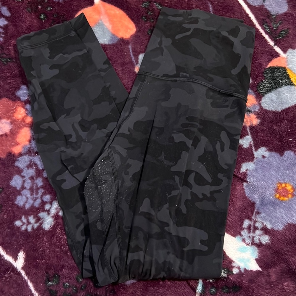 Lululemon size 8